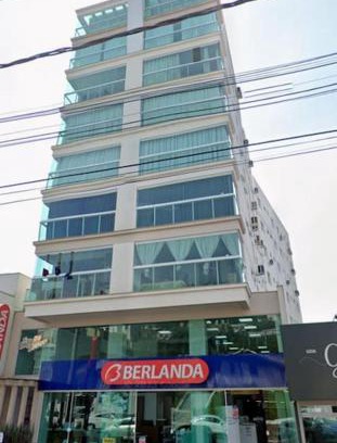 Piratuba Apartamento | Ap novo e climatizado no centro com ótima localização na avenida principal