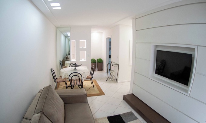 Salto Apartamento | Ap próximo a Vila Germânica c Churrasqueira FG3366