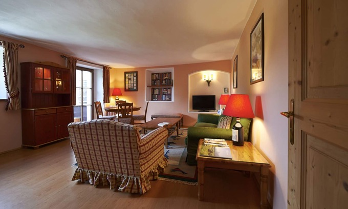 Lana Casa | Ap. Schmiedacker, cozy apartment with beautiful terrace and large bathroom