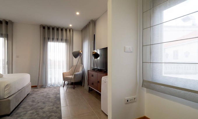 Viseu Apartamento | APA studio O - Oferta de vino y internet Bemyguest de la Nueva Era