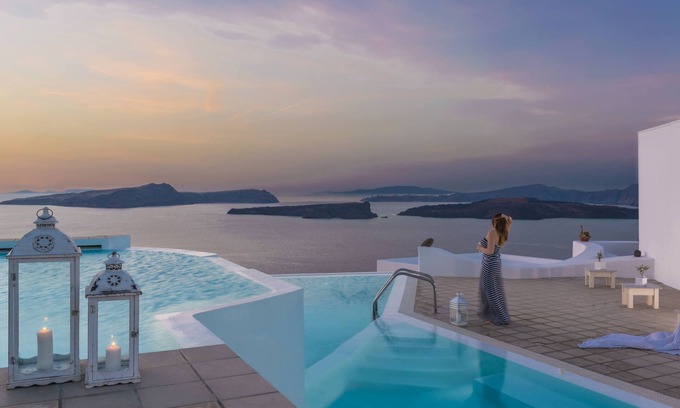 Akrotiri Hotel | Apanemo Hotel