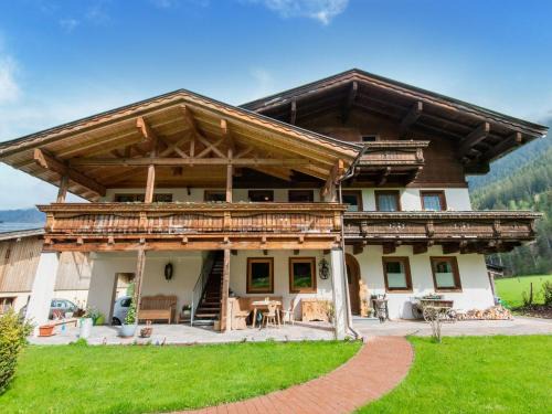 Saalfelden am Steinernen Meer Apartamento | Apartment in Saalfelden near Ski Areas