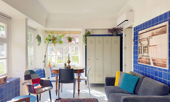 Amsterdam North Apartamento | Aparment in former bathhouse. Free parking