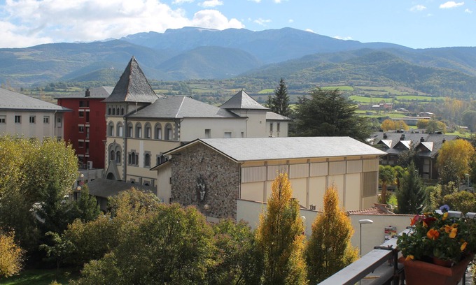La Seu d'Urgell Apartamento | APARTAMENTO EN EL CENTRO DE LA SEU D'URGELL: AP-ART