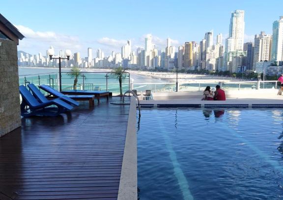Pioneiros Apartamento | Apart um dormitório com vista para estrada da rainha
