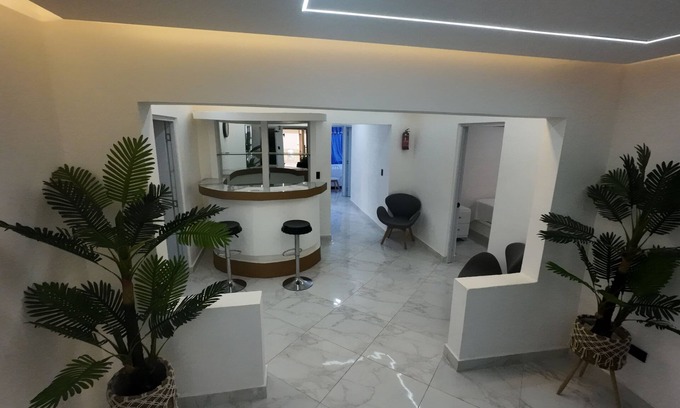 Los Charamicos Hotel | Aparta Hotel Ana Julia