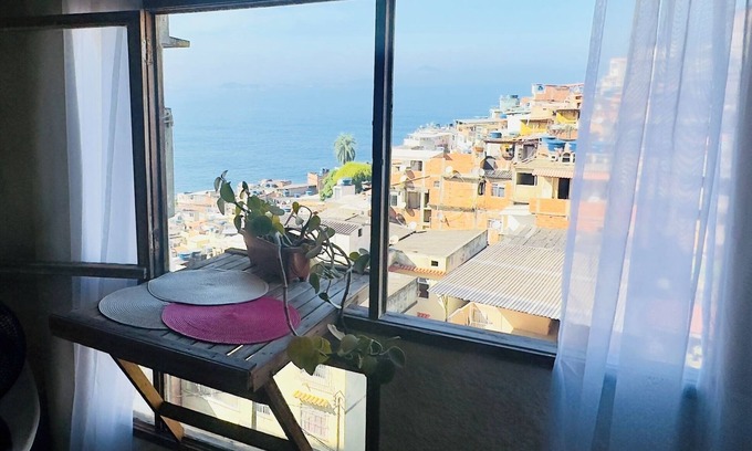 Vidigal Casa | Apartamento com Vista Para o Mar na Entrada do Vidigal