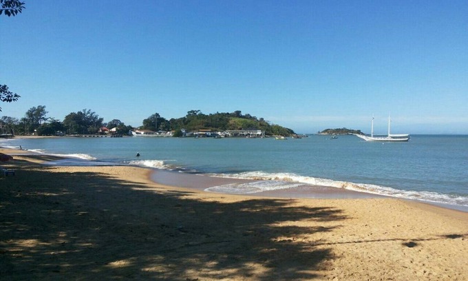 Balneario Remanso Apartamento | Apartamento no Centro de Rio das Ostras. Localizado a cerca de 50m da praia.