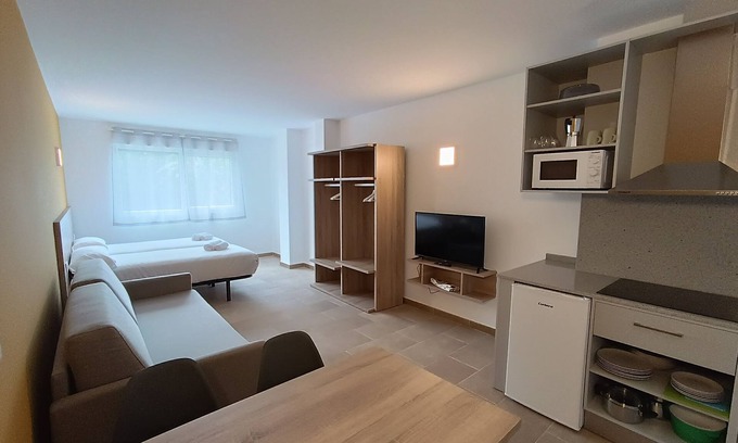 Santiago de Compostela Complejo | Apartamentos Pontepedriña by Bossh