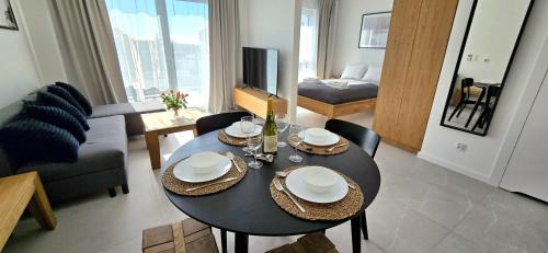 Jantar Apartamento | Apartament Amber Sky Jantar Resort by TriApart - dwa miejsca parkingowe