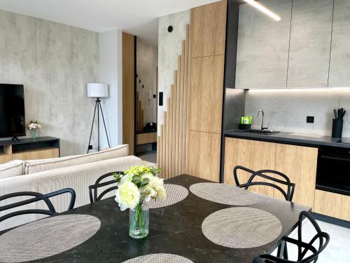Ostroda Apartamento | Apartament Bajeczny nad jeziorem Drwęckiem ROYAL APARTS OSTRÓDA