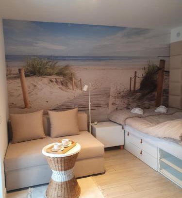Dziwnowek Apartamento | Apartament Beige z ogródkiem