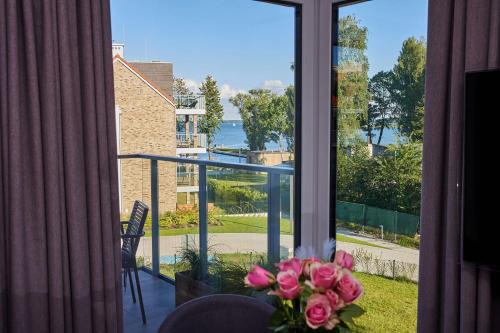 Wilkasy Apartamento | Apartament E10 w Nautica Resort nad jeziorem w Giżycku