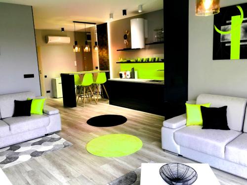 Wilkasy Apartamento | APARTAMENT ELEGANCE GREEN w Nautica Resort