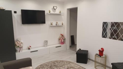 Lupeni Apartamento | Apartament Ella ,wifi inclus la Straja ,Lupeni !