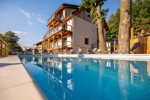 Swieradow-Zdroj Apartamento | Apartament Larice VIP - sauna, balia, basen
