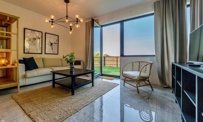 Mechelinki Apartamento | Apartament nadmorski z ogródkiem