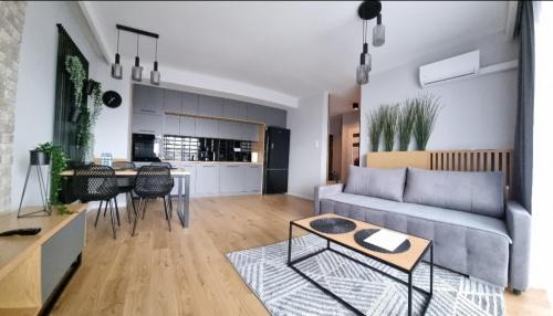 Kielce Apartamento | Apartament Plaza Tower Deluxe -Zagnańska (Garaż, Targi)