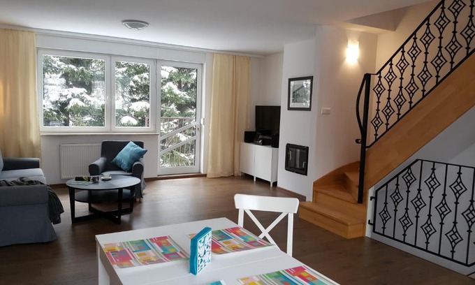 Polanica-Zdroj Casa | Apartament rodzinny z ogrodem - Bliżej Zdroju
