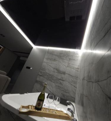 Radom Apartamento | Apartament w Centrum z Jacuzzi, prywatny parking klimatyzacja 3