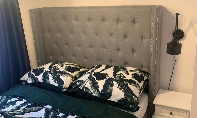 Stare Miasto Apartamento | Apartament Złoty z darmowym parkingiem