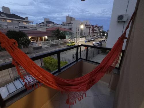 Ingleses Centro Apartamento | Apartamento 100 metros da praia