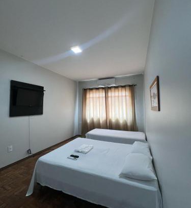 Patos de Minas Apartamento | Apartamento 111 - Suíte econômica com ar condicionado