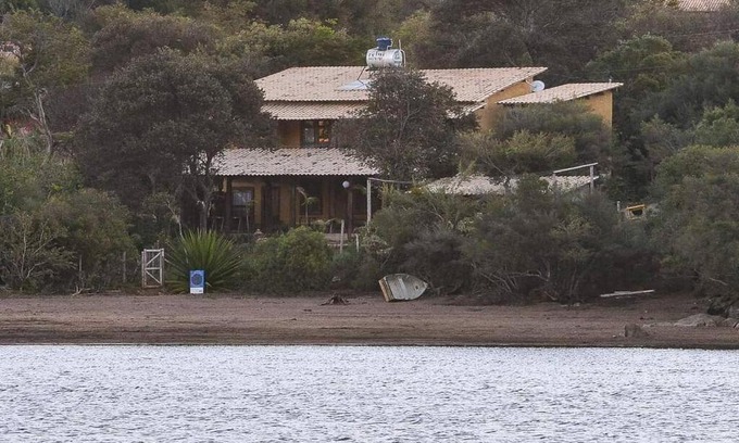 Lapinha da Serra Apartamento | Apartamento 2 da praia de Mauricio Leão, Lapinha.