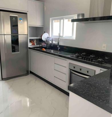 Andorinha Apartamento | Apartamento 3 suítes a 100m do mar