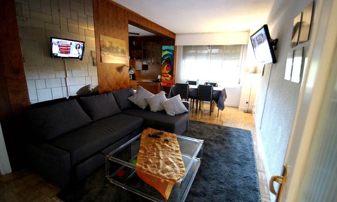 Peña Grande Apartamento | Apartamento, amplio y luminoso, cerca del centro de Madrid, a 2 min del metro.