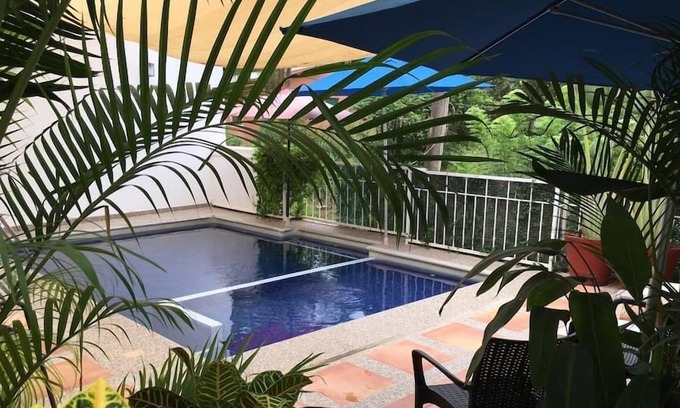 Chacala Apartamento | Apartamento ARF2 para 4 a solo 50 Mts. de la playa.