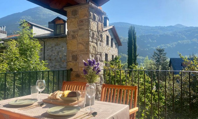 Villanova Apartamento | Apartamento Balcón del Ésera