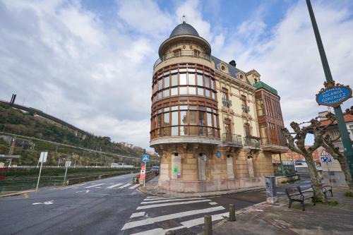 Deustuko San Pedro-Erribera Apartamento | Apartamento BIO Exclusivo con mirador en Bilbao y aparcamiento público gratuito