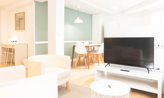 Distrito Llano Apartamento | Apartamento Bobes I
