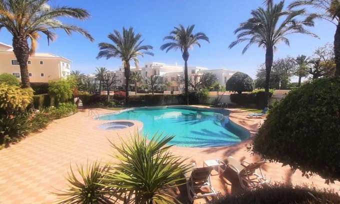 Porto de Mos Apartamento | Apartamento Buganvilia