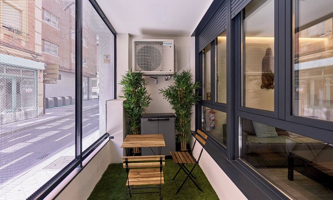 Valladolid Apartamento | Apartamento Catedral Palace by gaiarooms
