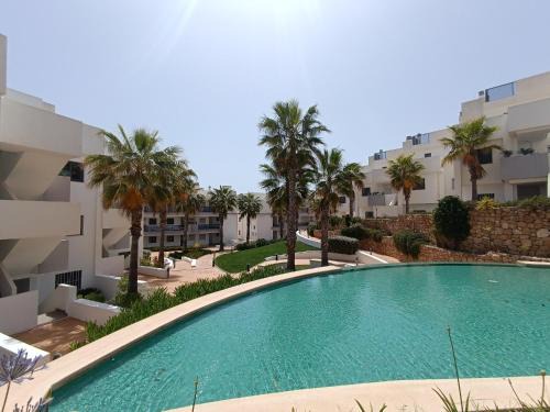 Els Arenals del Sol Apartamento | Apartamento con piscina y vistas al mar R31 by Novadesta