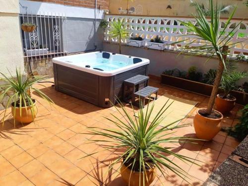 Cajar Apartamento | Apartamento con jacuzzi y jardín