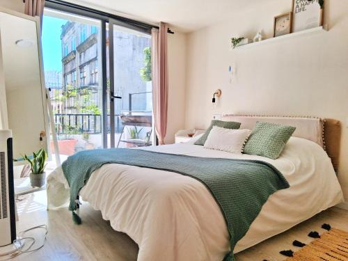 Noia Apartamento | Apartamento con terraza, centro histórico de Noia