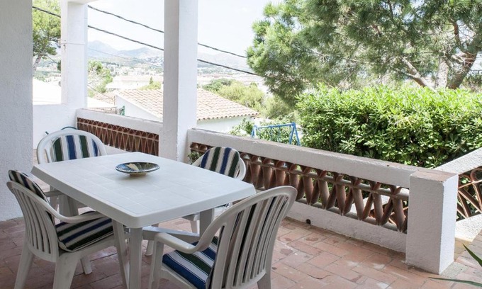 Llanca Apartamento | Apartamento con terraza, parking y jardín, a 300m de la playa - ES-228-40