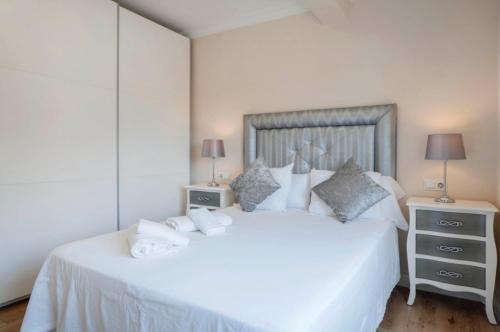 Bailen-Miraflores Apartamento | Apartamento con vistas a la catedral a 15 minutos del centro