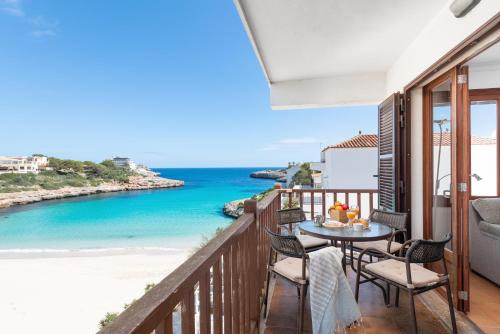 Cala Marcal Apartamento | Apartamento Corb Mari 2 en la playa Cala Marsal!