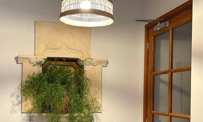 Mieras Apartamento | Apartamento dúplex reformado en casa rural de pueblo, ideal familias.