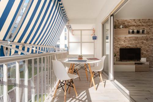 Grau i Platja Apartamento | Apartamento Deluxe a 50m de Playa - Aire Wifi