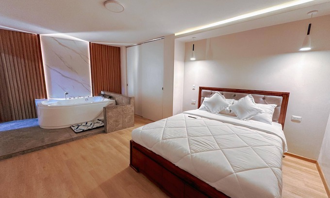 Baños de Agua Santa Apartamento | Apartamento Moderno Ideal Para Familias, en el Centro de la Ciudad