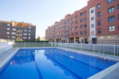 Logroño Apartamento | Apartamento el Parque AIRE CONDICIONADO PISCINA terraza con vistas montaña entorno tranquilo ideal mascotas