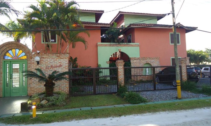 Balneario Mogiano Apartamento | Apartamento em Boracéia no Litoral Norte