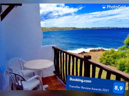 Platges de Fornells Apartamento | Apartamento en el mar con terraza