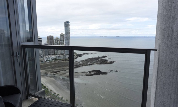 Marbella Apartamento | Apartamento en YOO Vista al mar en Avenida Balboa