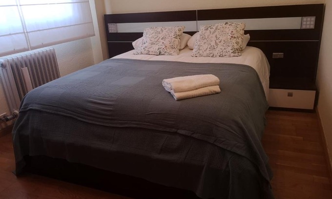 Zaragoza Centro Apartamento | Apartamento Escultor Moreto - PARKING GRATIS